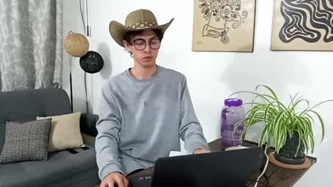 Norehg online show from 10-31-25, 08:26