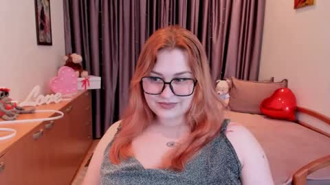 Snapshot of nortystaar chatting on 05-27-26, 07:55 NORA online show from 05-27-26, 07:55