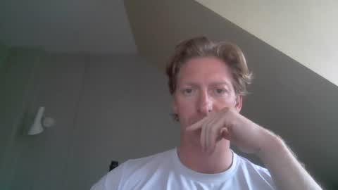Snapshot of norway_male chatting on 07-06-26, 04:53 norway_male online show from 07-06-26, 04:53
