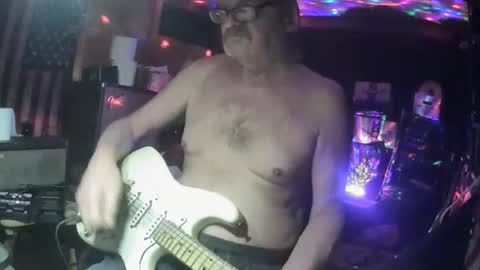 notflamingfart online show from 01-13-26, 04:18