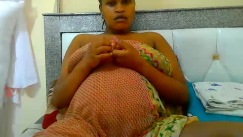Snapshot of notoy1 chatting on 06-05-26, 10:48 notoy1 online show from 06-05-26, 10:48