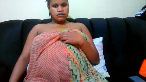 Snapshot of notoy1 chatting on 06-28-26, 06:03 notoy1 online show from 06-28-26, 06:03