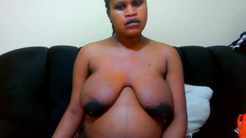 Snapshot of notoy1 chatting on 06-30-26, 06:42 notoy1 online show from 06-30-26, 06:42