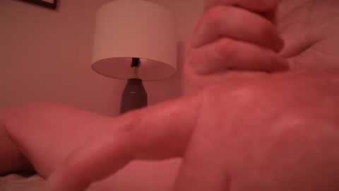 notsleeping1 online show from 04-28-26, 05:56