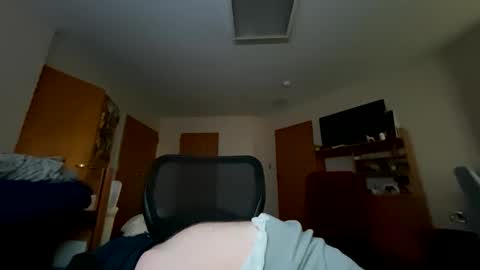 Snapshot of notthis2005 chatting on 01-28-25, 09:19 NotThis online show from 01-28-25, 09:19