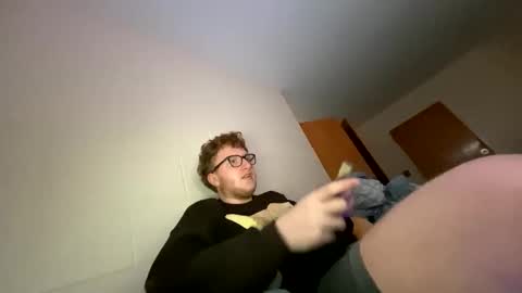 Snapshot of notthis2005 chatting on 02-06-25, 04:58 NotThis online show from 02-06-25, 04:58