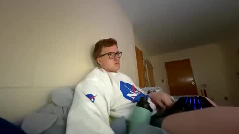 Snapshot of notthis2005 chatting on 02-10-25, 06:56 NotThis online show from 02-10-25, 06:56