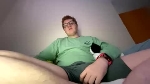 Snapshot of notthis2005 chatting on 02-18-25, 01:54 NotThis online show from 02-18-25, 01:54