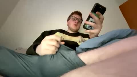 Snapshot of notthis2005 chatting on 02-20-25, 05:40 NotThis online show from 02-20-25, 05:40