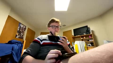 Snapshot of notthis2005 chatting on 03-02-25, 10:59 NotThis online show from 03-02-25, 10:59