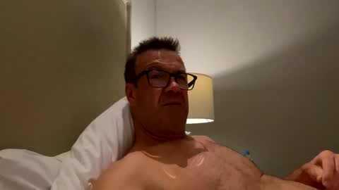 Snapshot of nottsaust chatting on 02-27-25, 03:59 Nottsaust online show from 02-27-25, 03:59