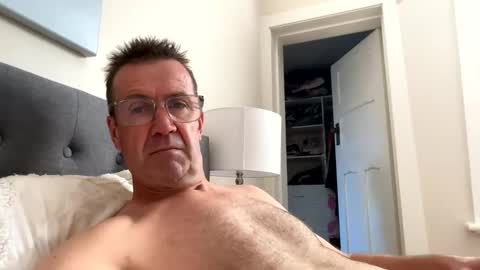 Nottsaust online show from 04-30-26, 02:07