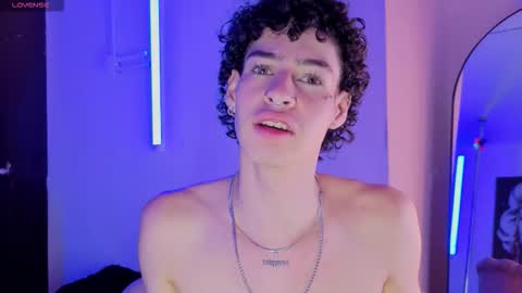 Nova Salvatore online show from 03-21-26, 08:19