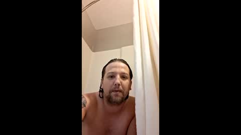 Snapshot of novaandducky chatting on 05-27-26, 05:04 NovaAndDucky online show from 05-27-26, 05:04