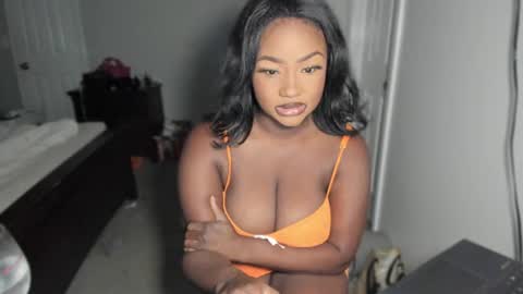 Snapshot of novacandy chatting on 07-15-26, 11:15 Nova online show from 07-15-26, 11:15