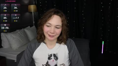 Snapshot of novaeva_ chatting on 04-25-26, 12:13 Eva online show from 04-25-26, 12:13