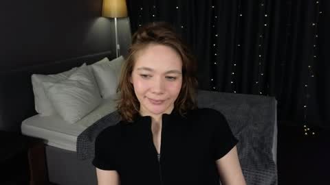 Snapshot of novaeva_ chatting on 05-19-26, 02:29 Eva online show from 05-19-26, 02:29