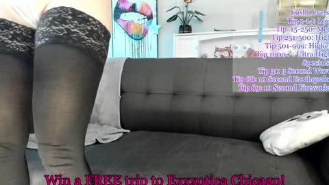 Snapshot of novaharper chatting on 02-03-25, 04:14 Nova Harper online show from 02-03-25, 04:14