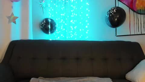 Snapshot of novaharper chatting on 02-14-25, 06:34 Nova Harper online show from 02-14-25, 06:34