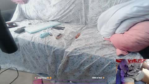 Snapshot of novanautiesxxx chatting on 05-16-26, 02:30 LucidXotix online show from 05-16-26, 02:30