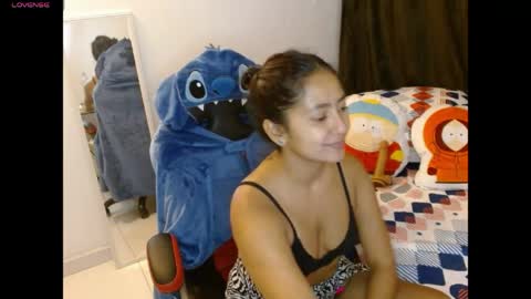 Snapshot of novaperotti chatting on 03-28-26, 01:16 novaperotti online show from 03-28-26, 01:16