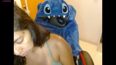 Snapshot of novaperotti chatting on 04-14-26, 02:50 novaperotti online show from 04-14-26, 02:50