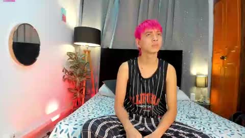 Snapshot of novaybrian chatting on 02-22-25, 04:29 NovayBrian online show from 02-22-25, 04:29
