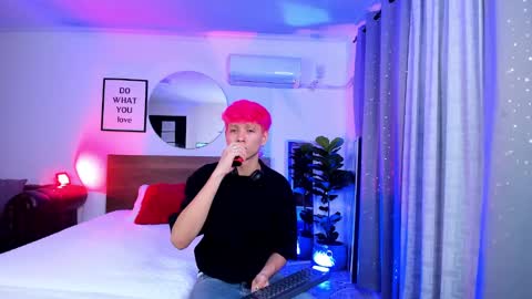 Snapshot of novaybrian chatting on 03-03-25, 04:36 NovayBrian online show from 03-03-25, 04:36