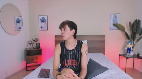 Snapshot of novaybrian chatting on 09-14-25, 11:15 NovayBrian online show from 09-14-25, 11:15