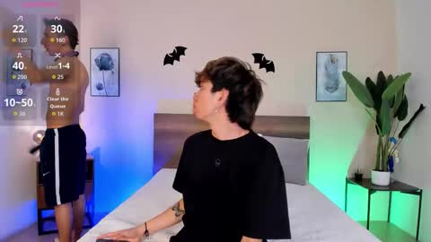 Snapshot of novaybrian chatting on 10-19-25, 04:57 NovayBrian online show from 10-19-25, 04:57