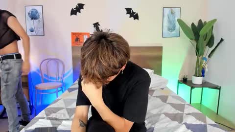 Snapshot of novaybrian chatting on 10-20-25, 04:46 NovayBrian online show from 10-20-25, 04:46