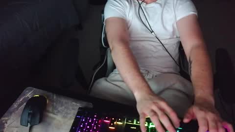 nsfwlogan50 online show from 04-27-26, 01:14