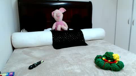 Snapshot of nubiangiggles chatting on 11-23-25, 06:30 Nubiangiggles online show from 11-23-25, 06:30