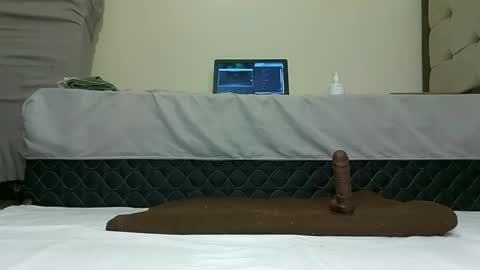 nude fucker 69 online show from 12-20-25, 11:56