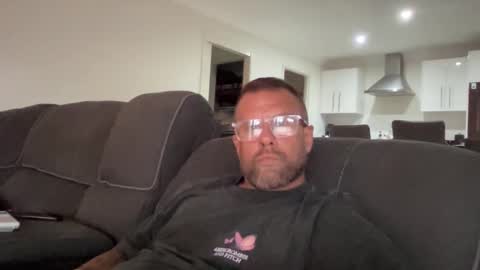 Snapshot of nudemoto chatting on 10-28-25, 06:28 nudemoto online show from 10-28-25, 06:28