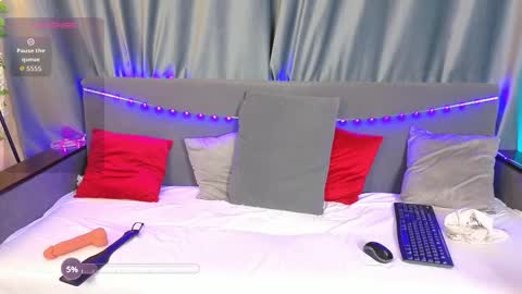 Snapshot of nudetension chatting on 02-26-26, 04:17 Maks online show from 02-26-26, 04:17
