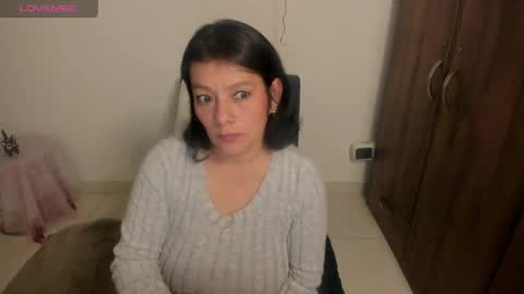 Snapshot of nuit_rose chatting on 04-21-26, 01:29 nuit_rose online show from 04-21-26, 01:29