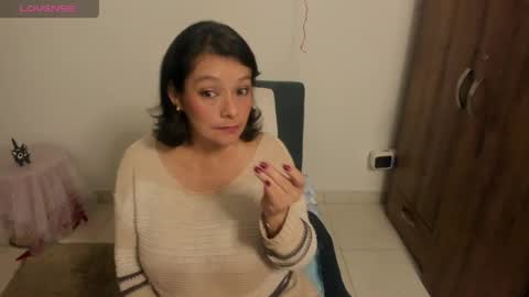 Snapshot of nuit_rose chatting on 04-22-26, 02:03 nuit_rose online show from 04-22-26, 02:03