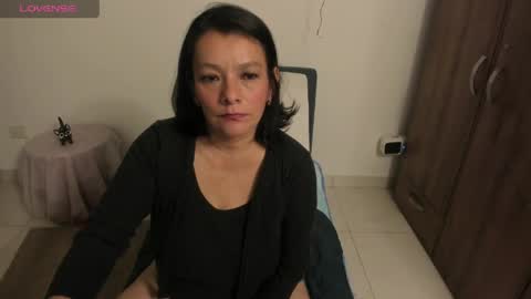 Snapshot of nuit_rose chatting on 04-27-26, 01:36 nuit_rose online show from 04-27-26, 01:36
