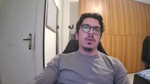 nuotatore90 online show from 03-04-26, 09:21