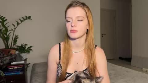 Snapshot of nura_foxx chatting on 09-16-25, 12:55 nura_foxx online show from 09-16-25, 12:55