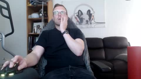 Snapshot of nursefan chatting on 10-29-25, 10:06 nursefan online show from 10-29-25, 10:06