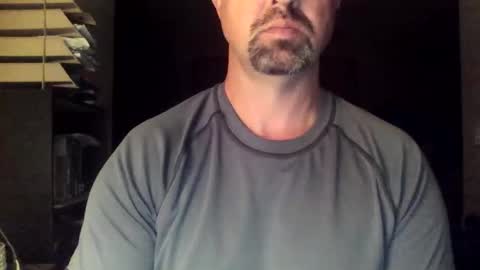 nvrenuff1979 online show from 10-23-25, 09:41