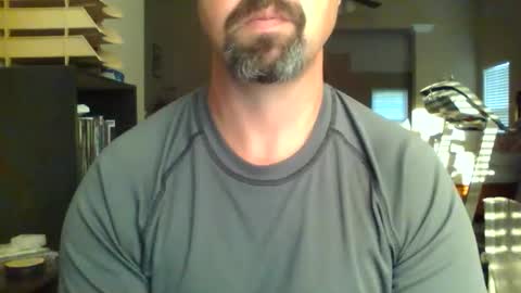 Snapshot of nvrenuff1979 chatting on 06-10-26, 10:47 nvrenuff1979 online show from 06-10-26, 10:47