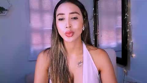 Nycole online show from 10-26-25, 05:41