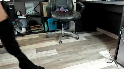 nylonaphile online show from 01-07-25, 03:02