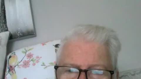 stockings  suspenders mad online show from 09-18-25, 11:01