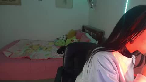 Frida online show from 09-17-25, 04:36