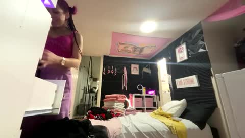 Snapshot of nymphomaticbaby chatting on 01-18-26, 03:32 nymphomaticbaby online show from 01-18-26, 03:32