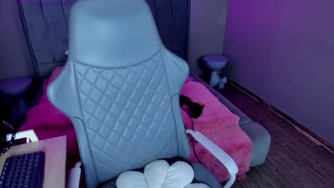 Nyx Doll online show from 10-27-25, 08:57